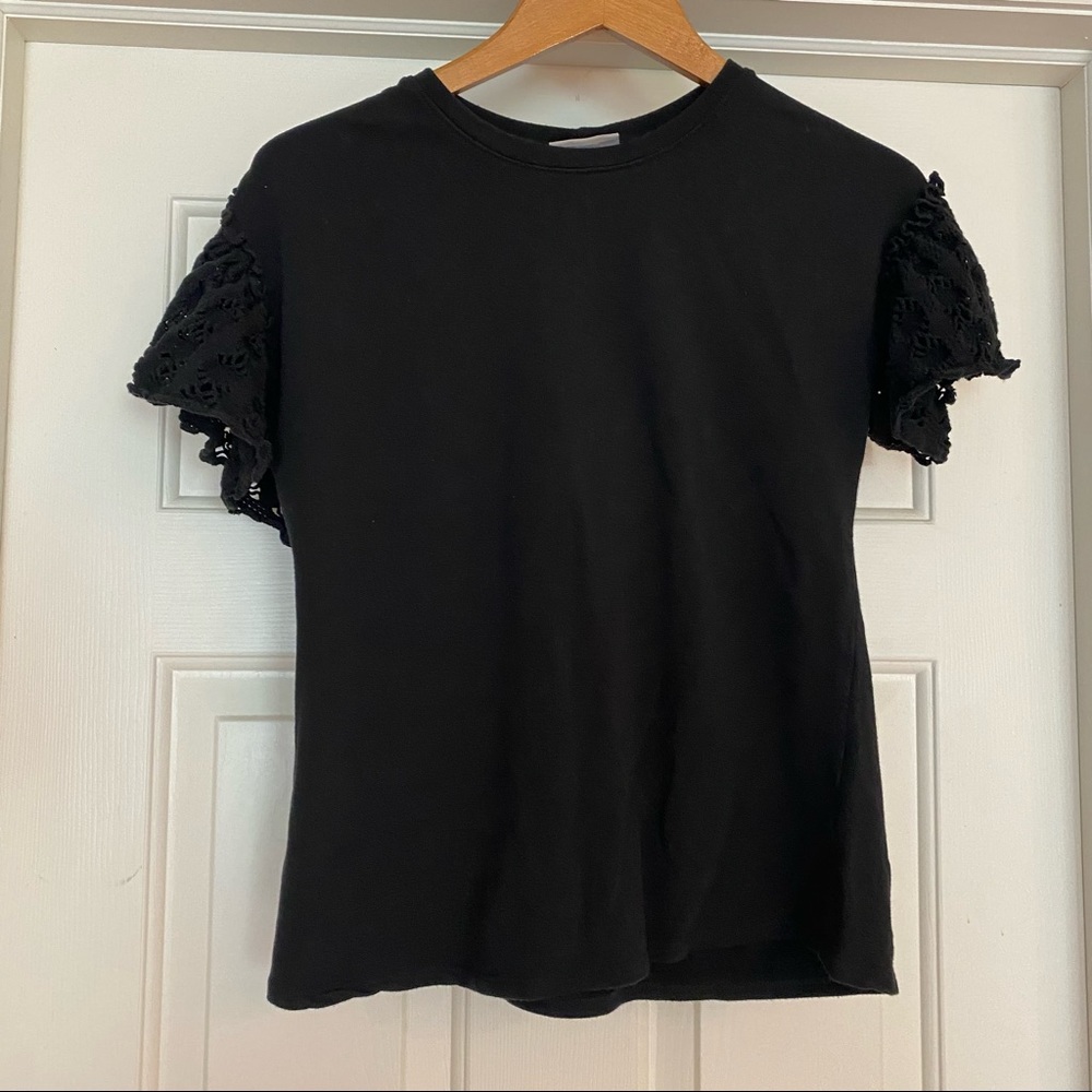 Plume and thread black shirt with floral shirt sleeves Size Small